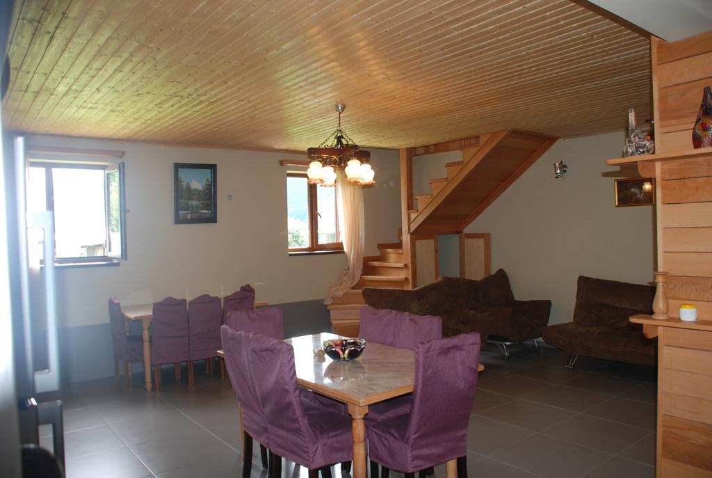 Guest House Lasili Mestia Exterior foto